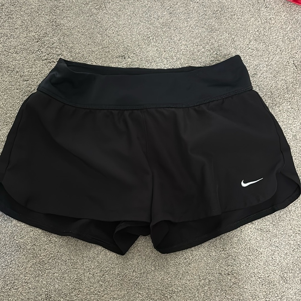 Black Nike shorts